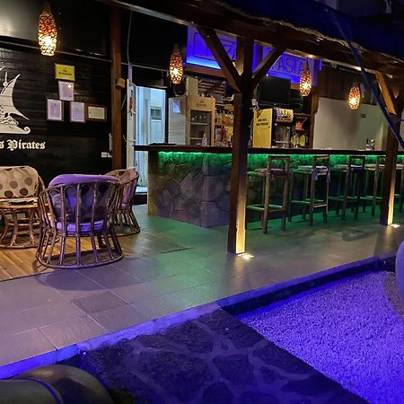 Cosi Holiday Mont-Choisy Bagian luar foto