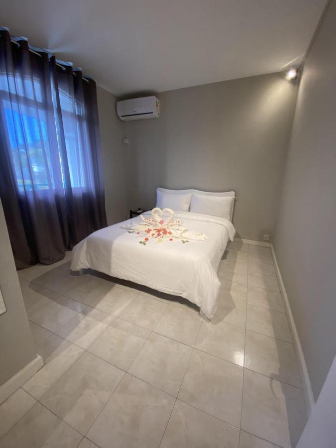 Cosi Holiday Mont-Choisy Bagian luar foto