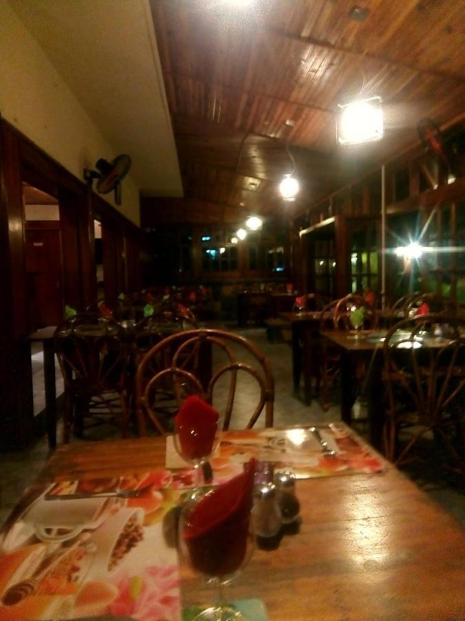 Cosi Holiday Mont-Choisy Bagian luar foto