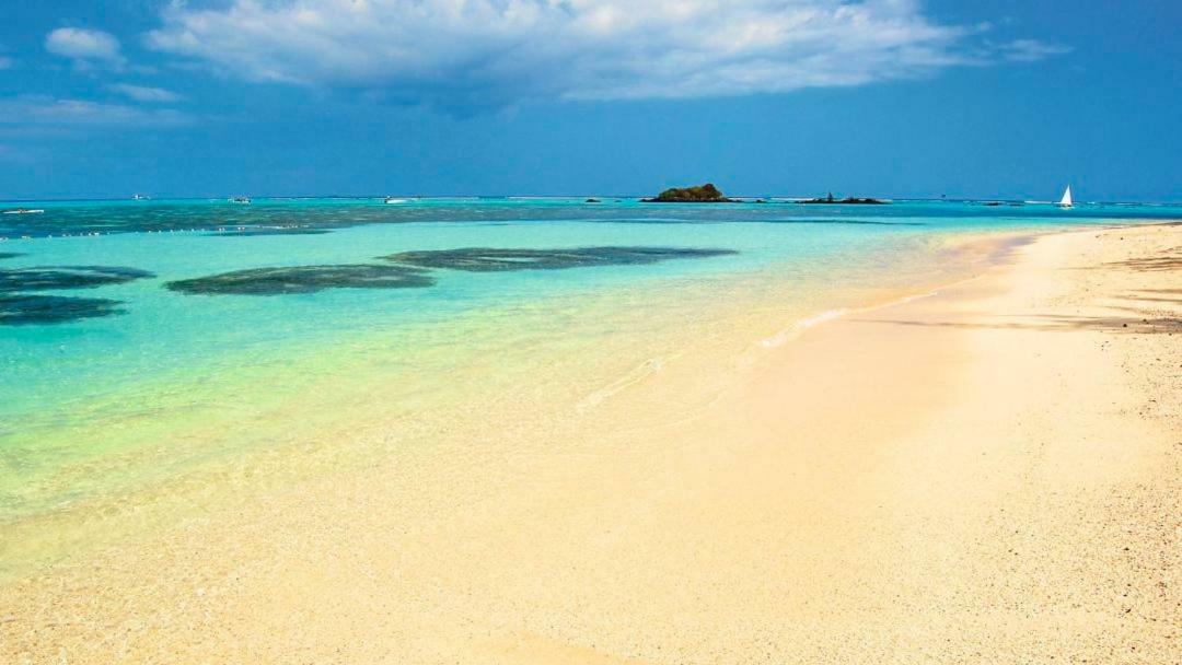 Cosi Holiday Mont-Choisy Bagian luar foto