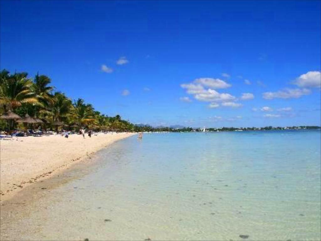 Cosi Holiday Mont-Choisy Bagian luar foto